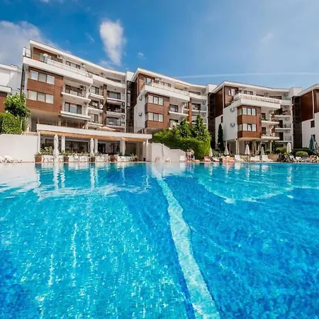 Messambria Premium With Sea Or Mountain View Apartmán *